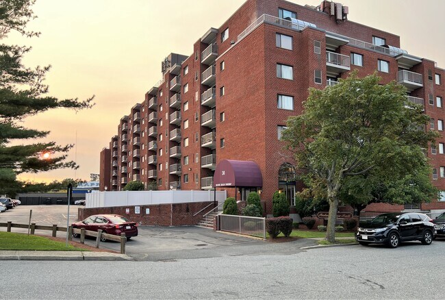 Foto del edificio - 30 Revere Beach Pky