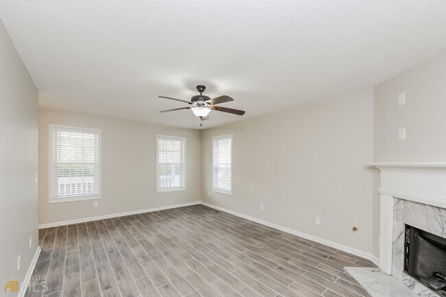 Building Photo - 112 Hillcrest Ct