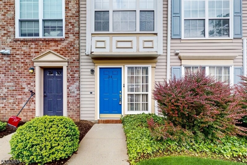 Foto principal - 34 Howard Ct