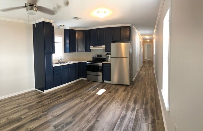 Building Photo - Timberline Cottages