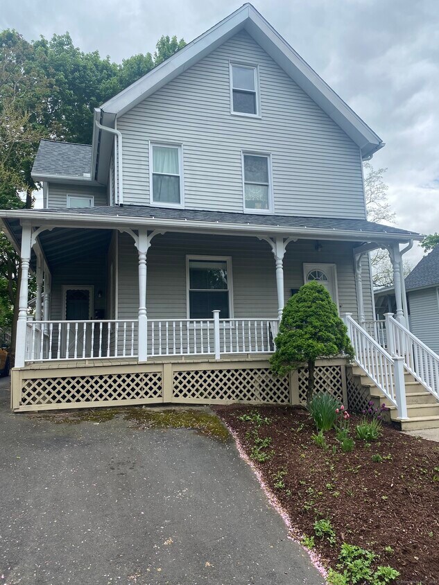 Primary Photo - 15 Lincoln Pl