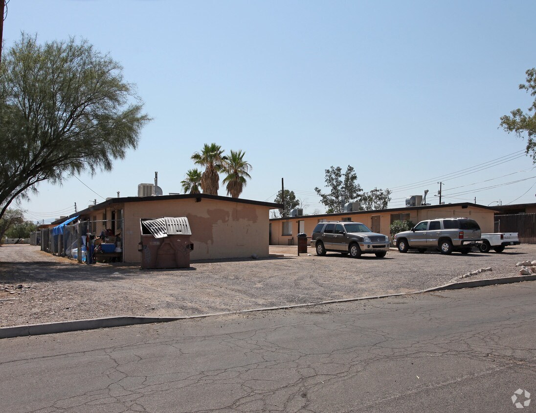 Foto del edificio - 2432-2438 N Fontana Ave