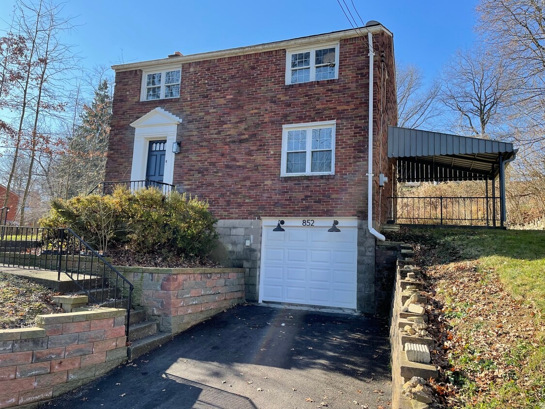 852 Maine St, Pittsburgh, PA 15221 House Rental in Pittsburgh, PA