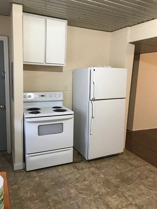 334 Gwinn Ave Unit 1, Lead, SD 57754 Condo for Rent in Lead, SD