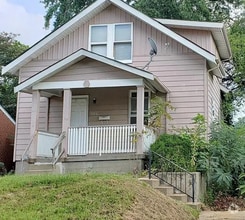 Building Photo - 3726 Avondale Ave