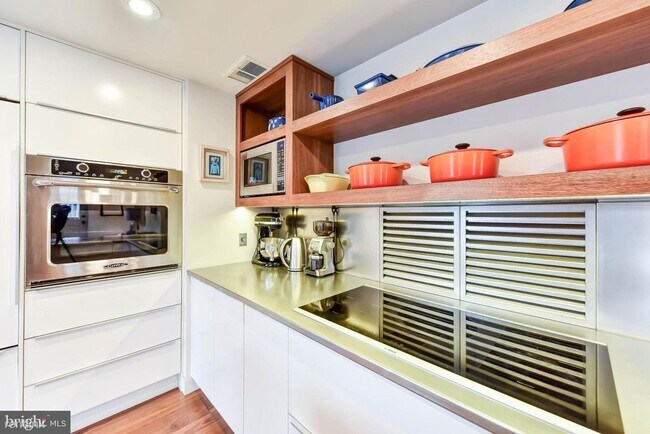 Building Photo - 2 br, 2 bath Condo - 2829 Sacks St