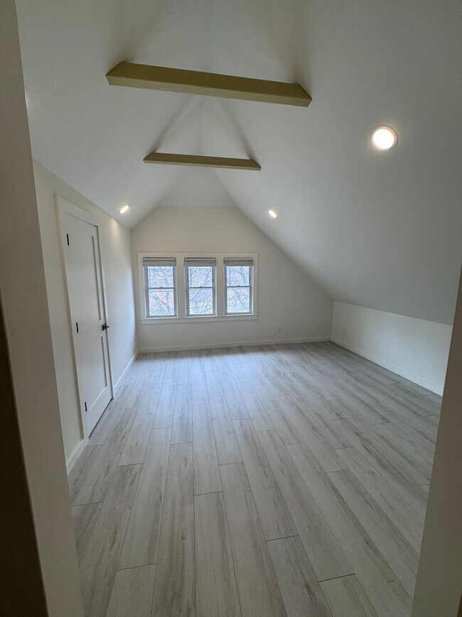 Foto del edificio - Unicorn Unit