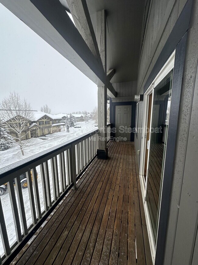 Foto del edificio - 3305 Columbine Dr