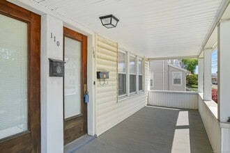 Building Photo - 108 Barnum Ter