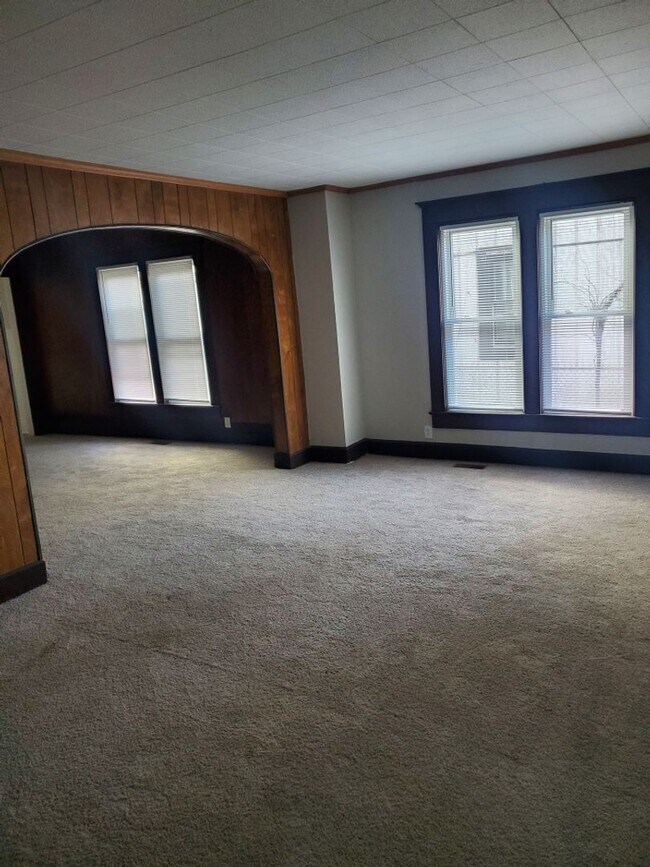 Foto del edificio - 623 W 9th St