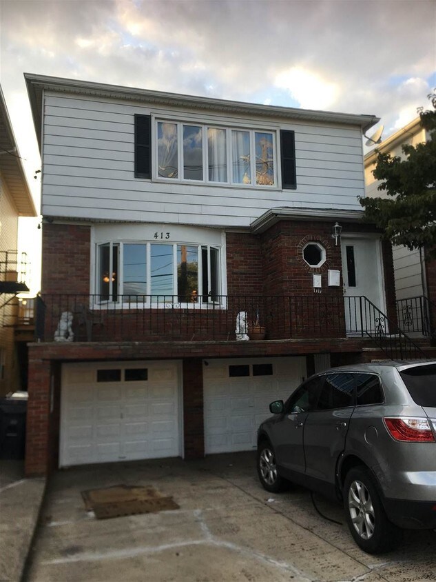 413 Avenue A, Bayonne, NJ 07002 House Rental in Bayonne, NJ
