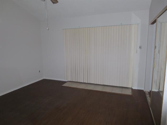 Foto del edificio - 1127 Cloudcrest Ct