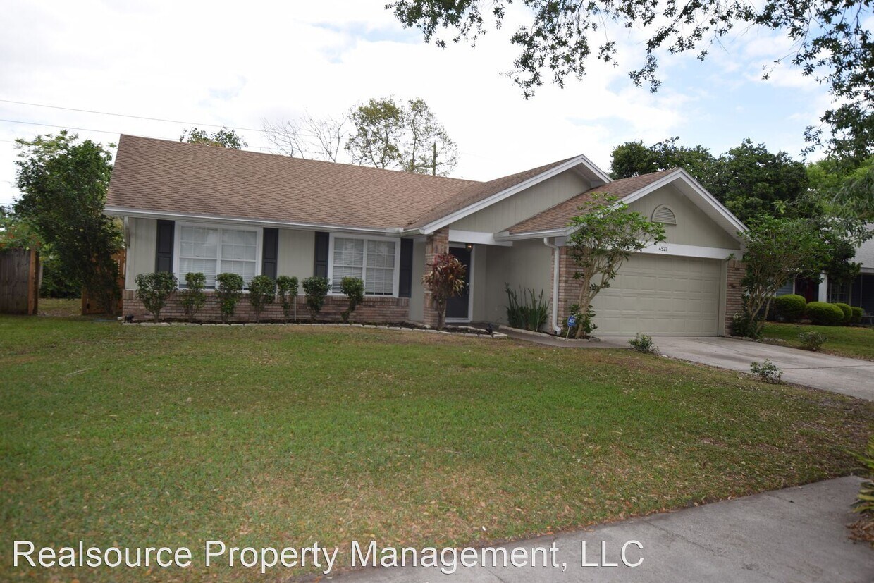 Foto principal - 3 br, 2 bath House - 4527 Wheelhouse Court