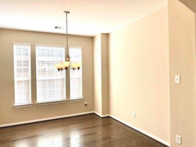 Building Photo - 15635 Windsor Bluff Dr
