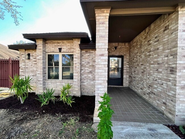 Foto del edificio - 9108 Tundra Ave