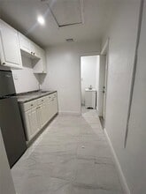 Building Photo - 4714 NW 50th St
