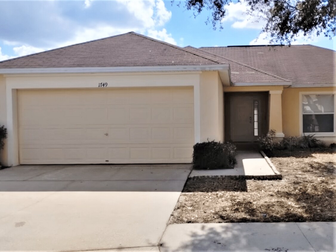 Primary Photo - 1749 James Pointe Dr