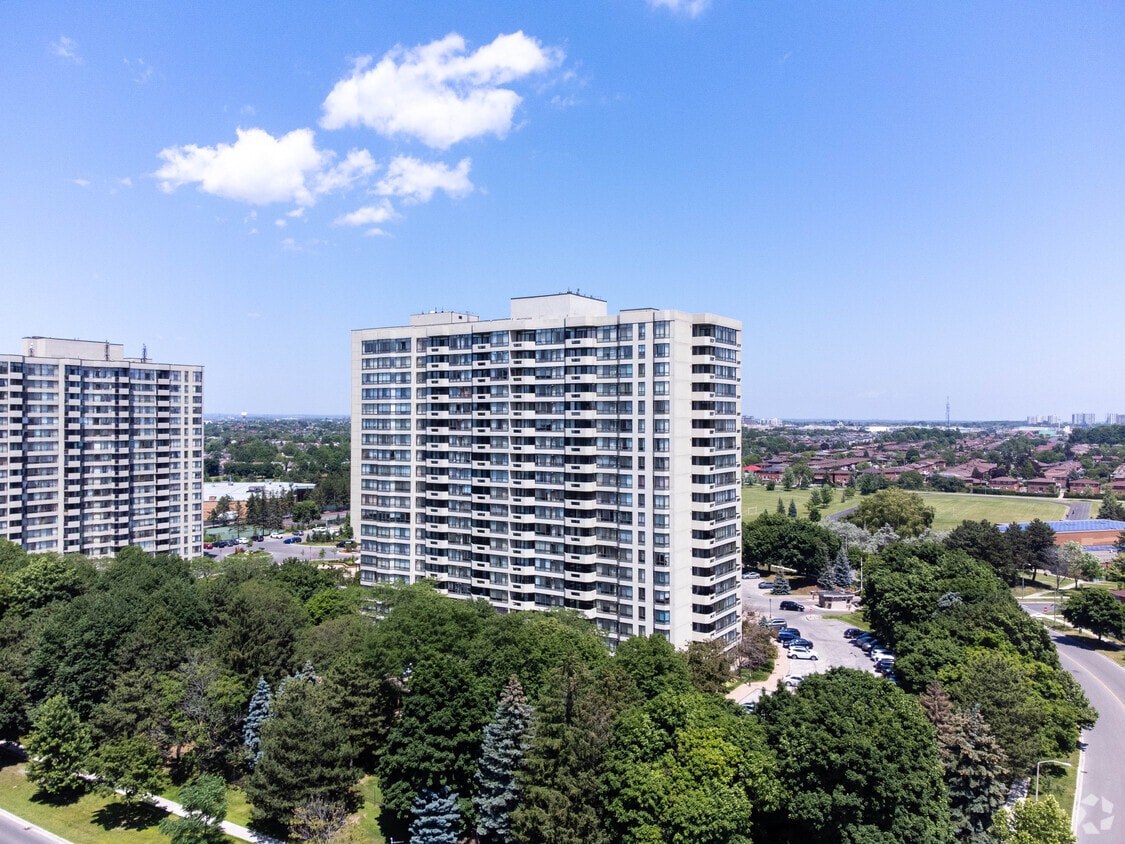 Trillium Apartments 225 Bamburgh Cir Toronto, ON