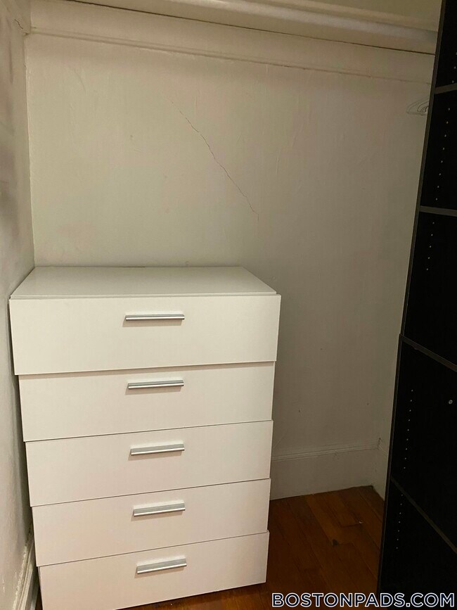 Foto del edificio - 64 Hemenway St