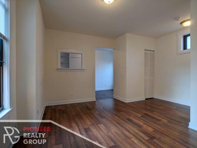 Building Photo - 0 bedroom in CHICAGO IL 60647