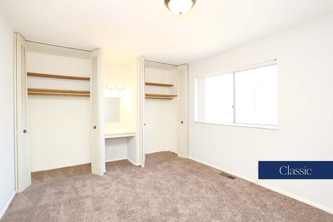 2BR, 1BA - 750SF - classic - Kensington Square Apartments