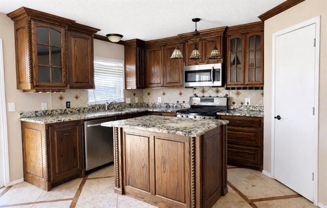 Building Photo - 7022 Lanyon Dr