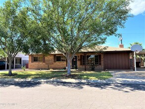 Building Photo - 7429 E Almeria Rd