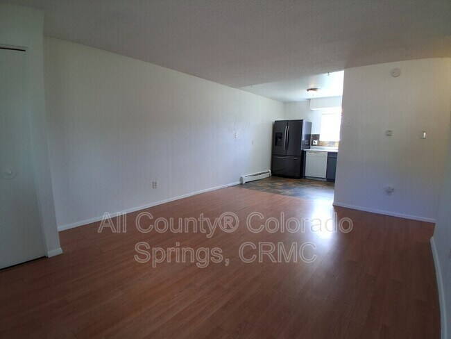 Foto del edificio - 1073 Westmoreland Rd