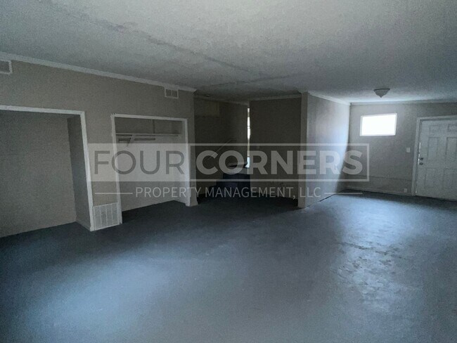 Foto del edificio - Spacious 3 Bedroom 1.5 Bath House