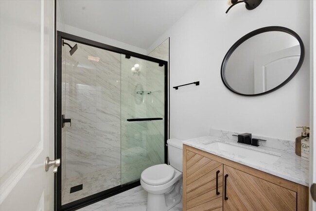 Foto del edificio - 1523 W Huron St