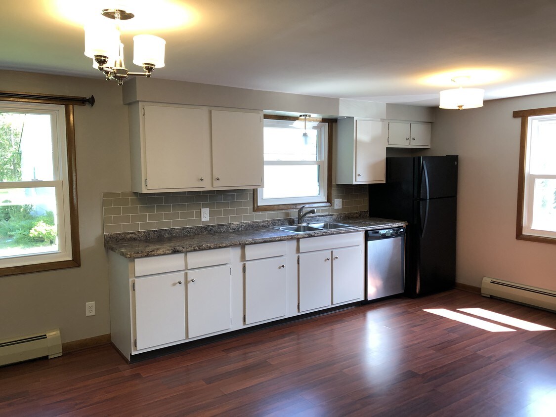 Remodeled Kitchen - 640 Reserve Rd