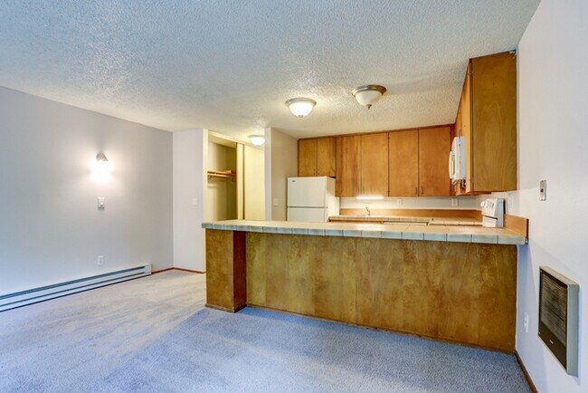 Foto del edificio - HUGE 1bed/1bath Downtown Living Available ...