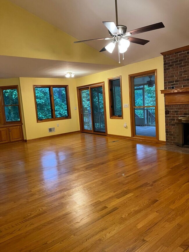 Foto del edificio - Gilbert - Call Lexington Office 803-359-0793