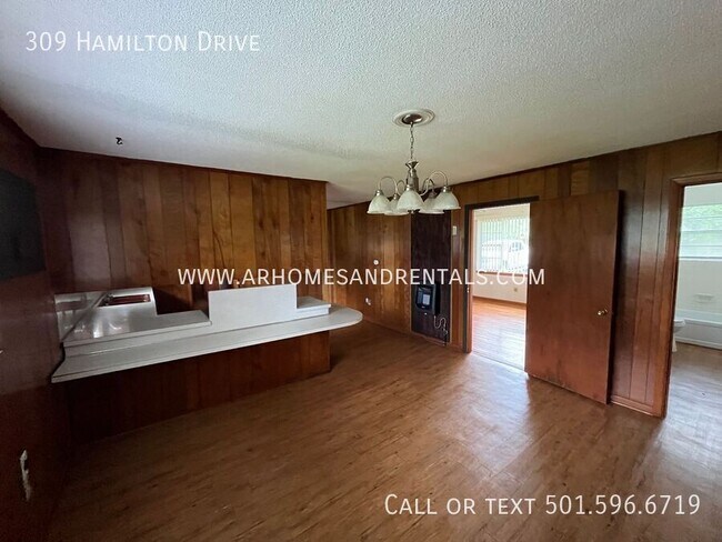 Foto del edificio - 309 Hamilton Dr