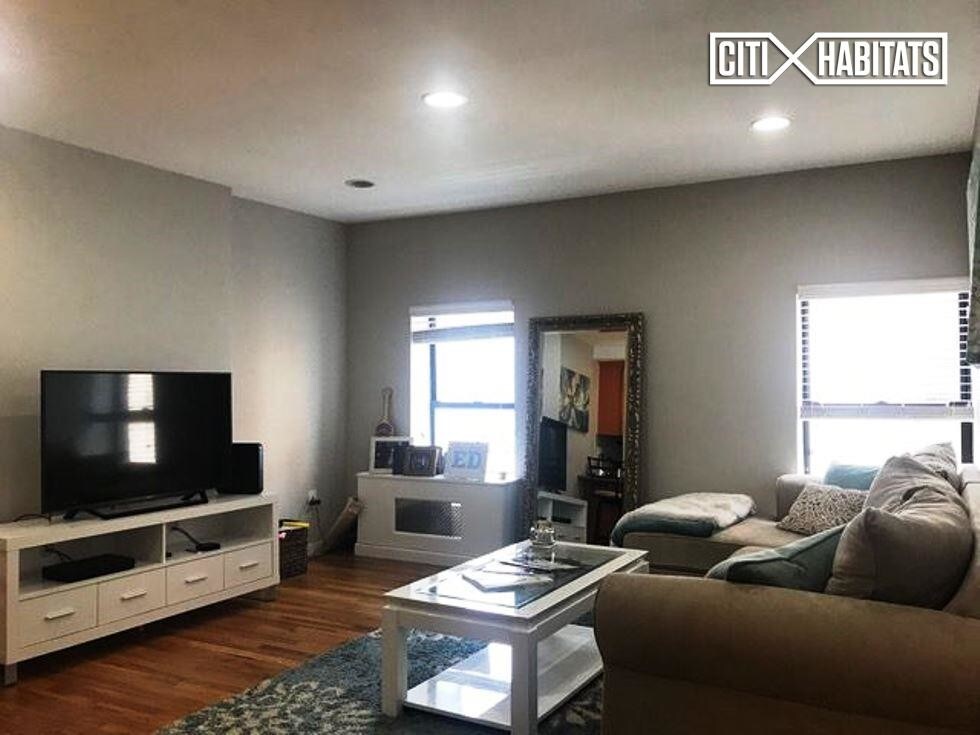 Foto del edificio - 645 2nd Ave