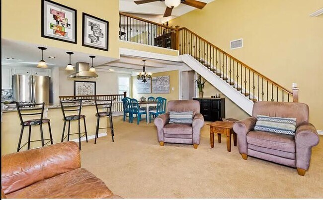 Foto del edificio - 121 Hueneme Ave