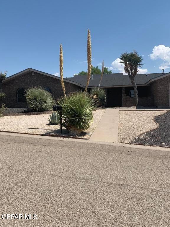 Building Photo - 408 Hollydale Dr