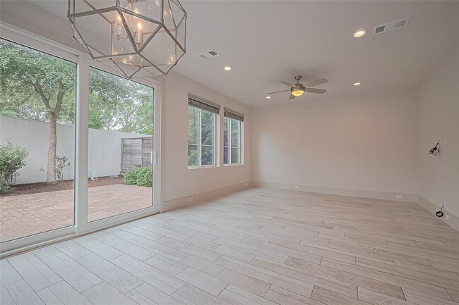 Building Photo - 11603 Royal Ivory Crossing