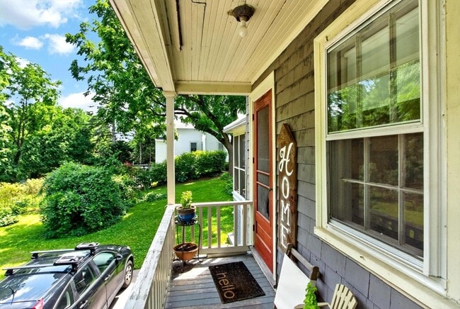 Building Photo - 18 Ayer Rd