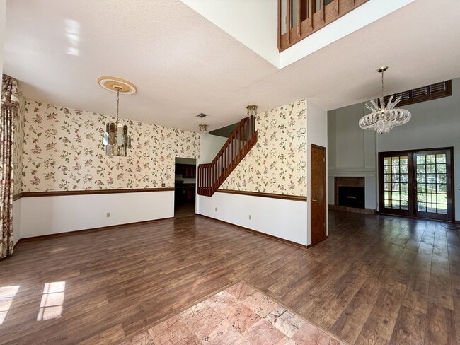 Building Photo - 124 Estates Cir