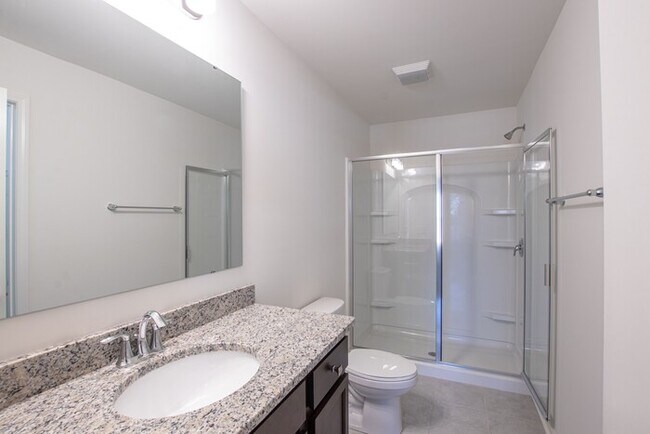 Foto del edificio - BEAUTIFUL 2 Bedroom Townhome in Cox Mill District MOVE IN SPECIAL - 1 MONTH FREE