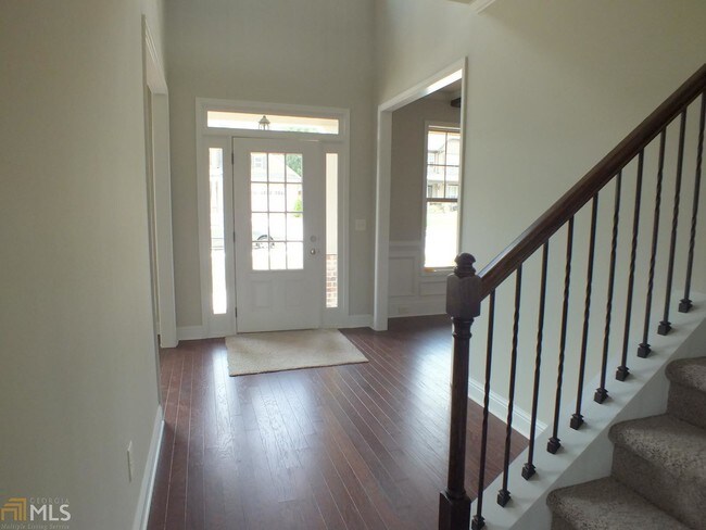 Building Photo - 6222 Riverview Pkwy