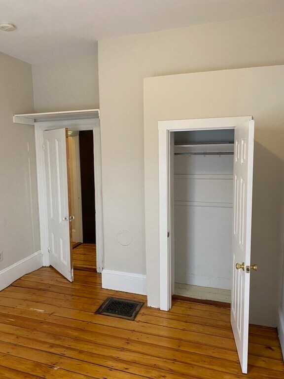 Foto del edificio - 51 College Ave