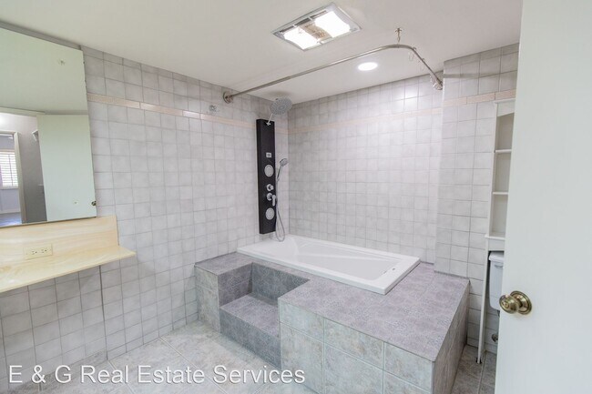 Building Photo - 2 br, 2 bath House - 6502 N Central Ave., ...