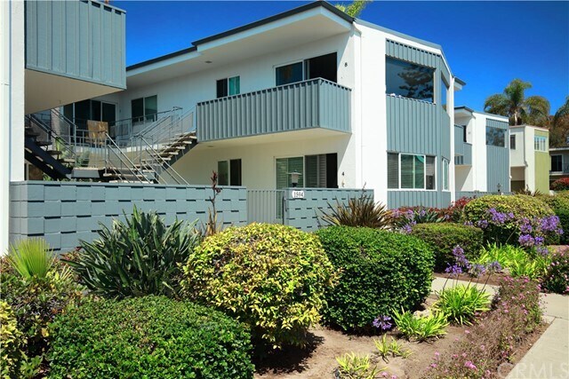 Building Photo - 1594 Via Capri