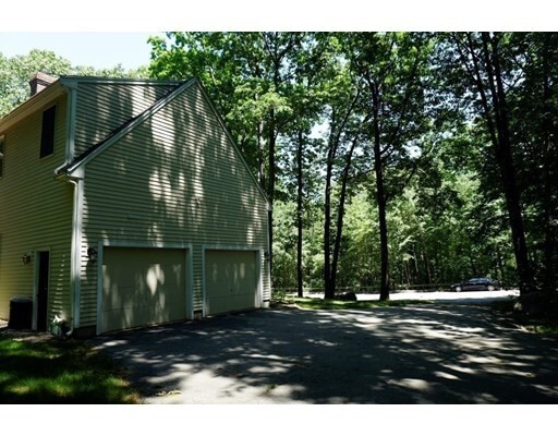 Building Photo - 191 Littlefield Ln