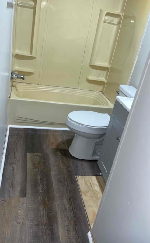 Foto del edificio - 1820 Ichetucknee Rd SE