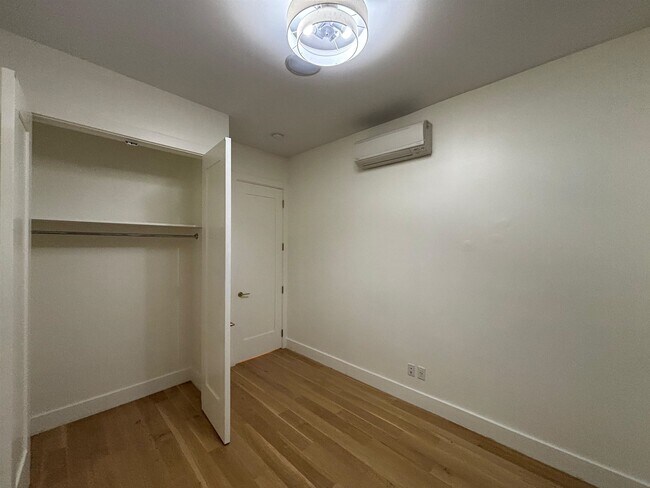 Foto del edificio - 50 Grace St