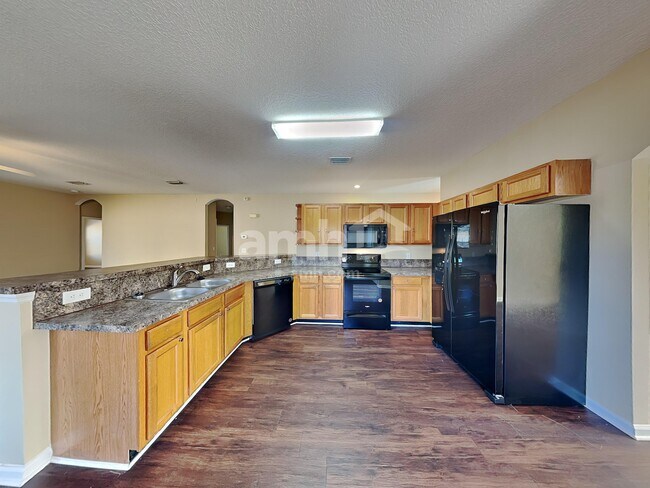 Foto del edificio - 9215 Hawks Haven Ct