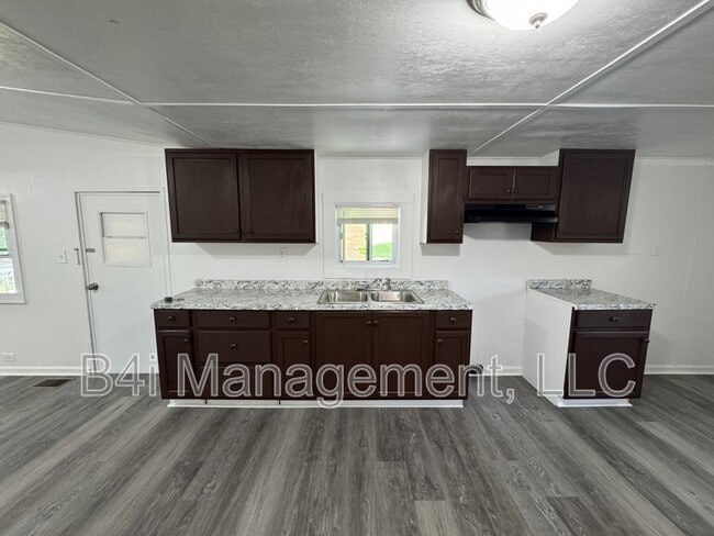 Foto del edificio - 308 Pleasant Valley Rd SE